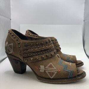 Lane Leather Nova Aztec Peep Toe Embroidered Studded Ankle heel Size 7.5 Western